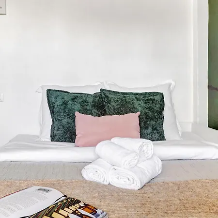 Palais Royal & Montorgueil Studio Flat